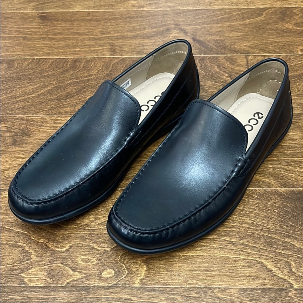 ECCO Black Leather Loafers